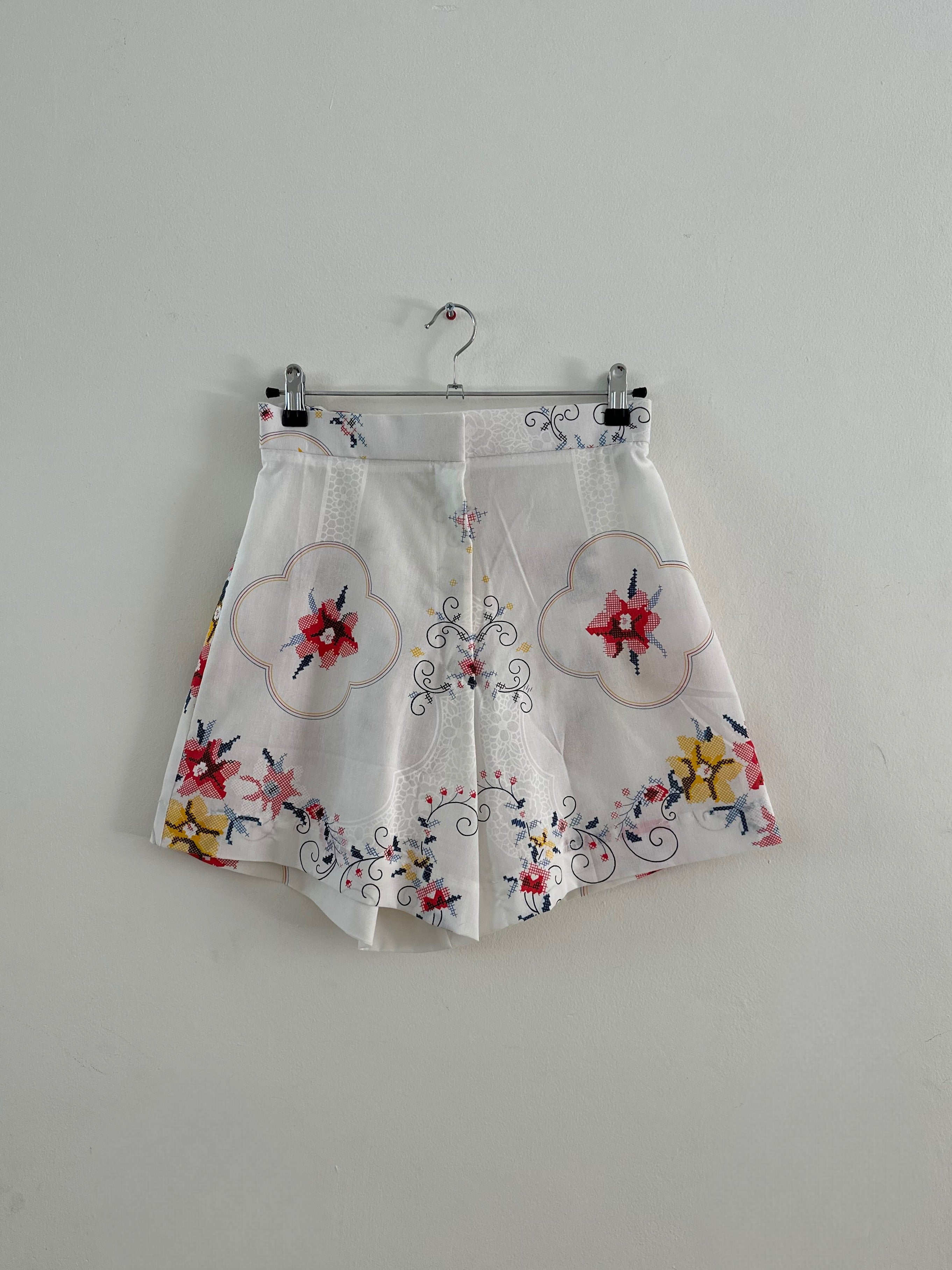 Cross-Stitch Daydream shorts